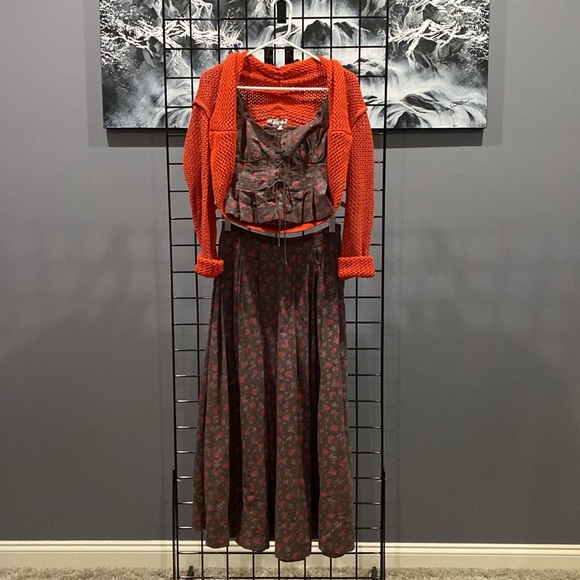 Free people Fiona Set. Free new necklace and UO EUC cardigan w/purchase - Picture 14 of 16